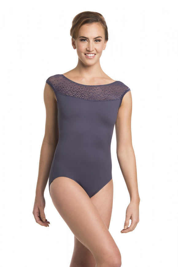 Devon with Border Dot Mesh - AW156BD