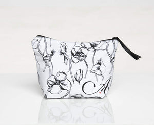 Make-up Bag in Poppies Print - AW901PO